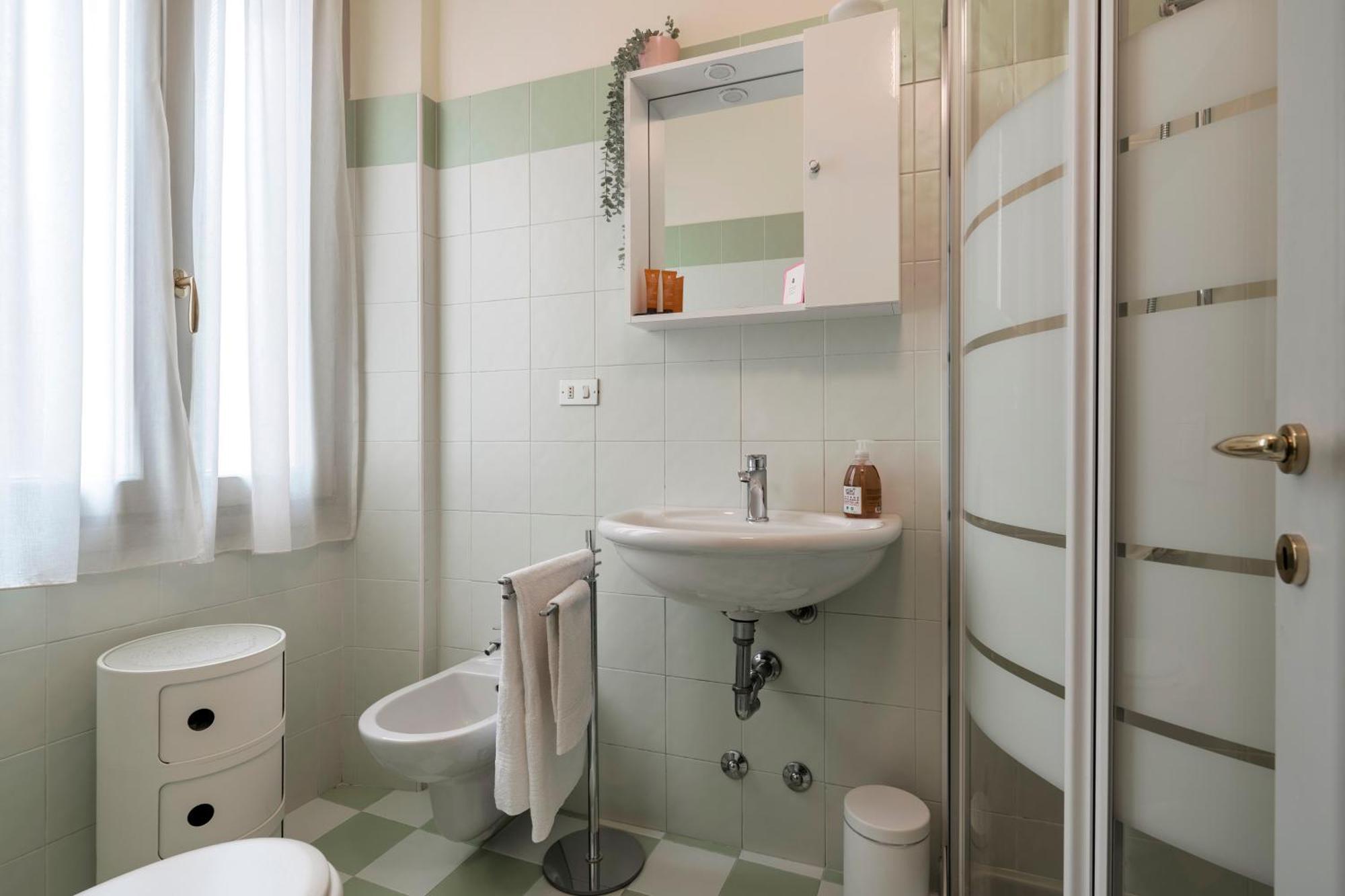 Iseo Portelle Holiday With Private Parking And Bike Storage Exteriér fotografie